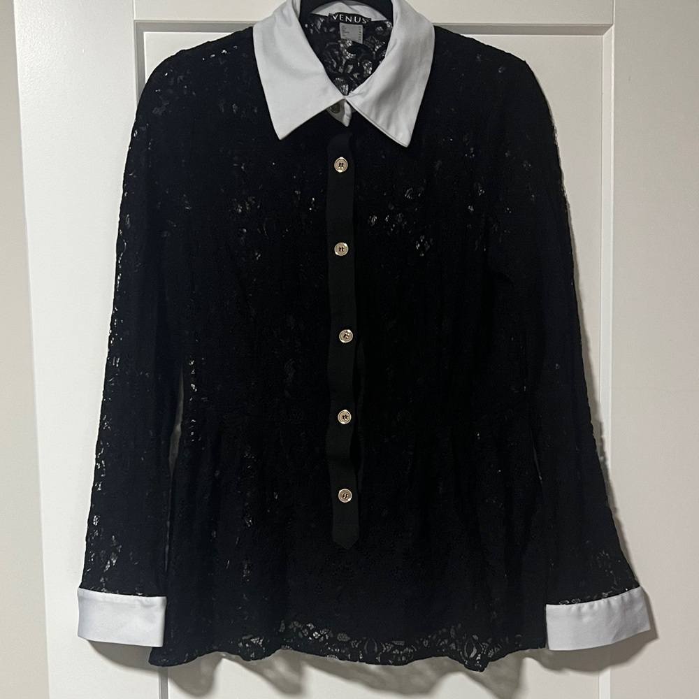 VENUS Elegant Black Lace Peplum Blouse with White Accents and Camisole